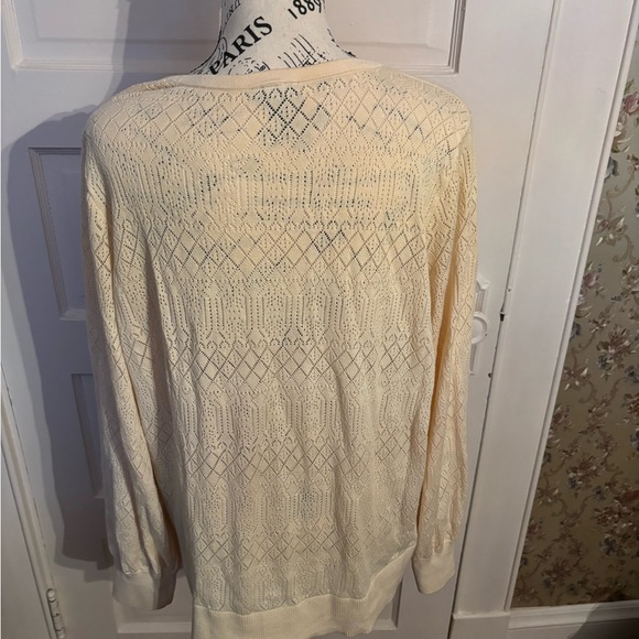 Torrid front tie long sleeve top - Picture 2 of 5